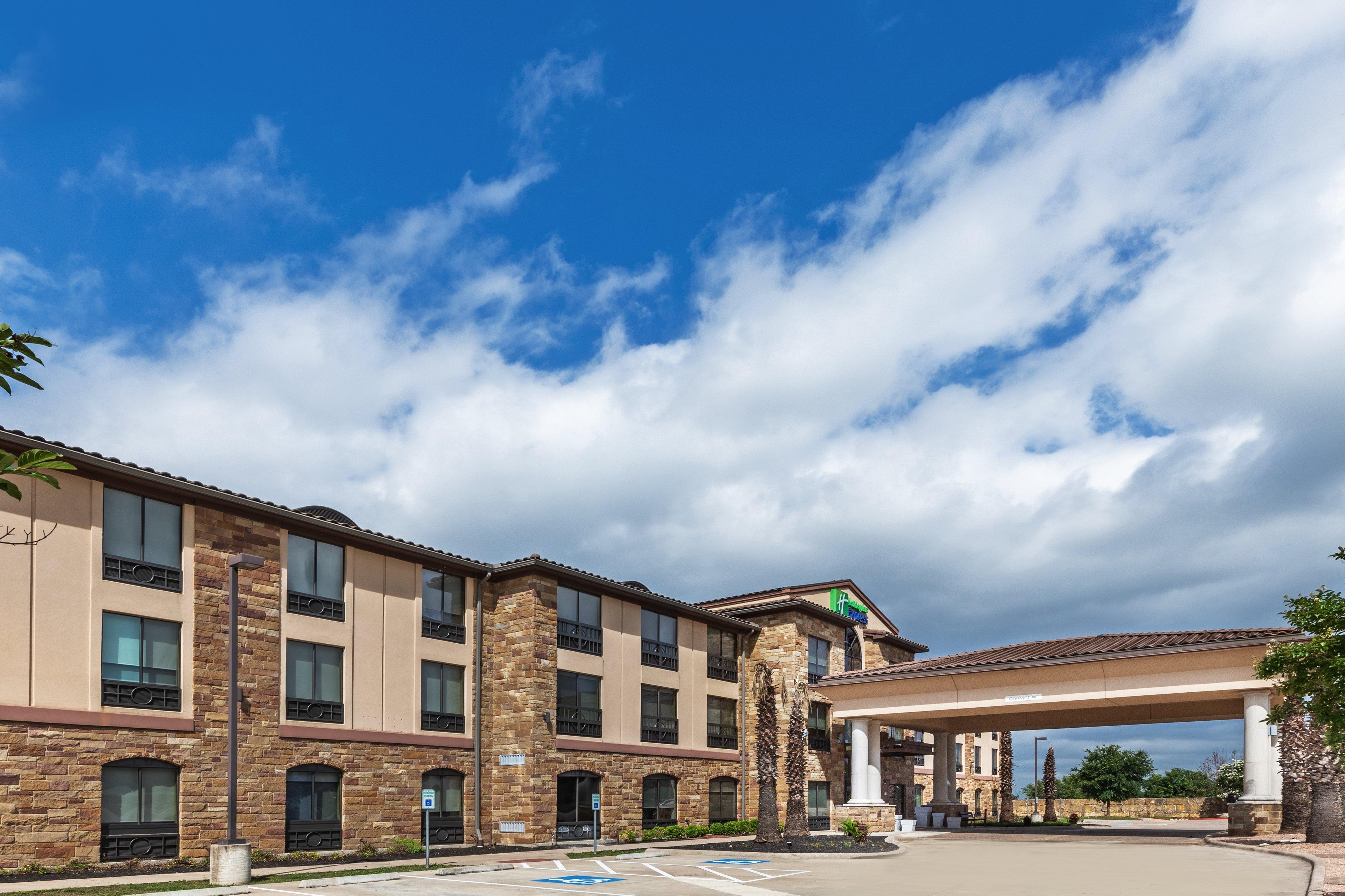 Holiday Inn Express & Suites Austin Nw - Lakeway, An Ihg Hotel Exterior photo